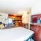 Metro PHX 1bd Exterior Entry with heated pool, bbq, dog park, bbq PETS ALLOWED