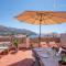 Charming Stay, Big Terrace, 2 Min to Beach & Sea View