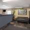 Super 8 by Wyndham Fort Mitchell Cincinnati Area