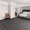La Quinta by Wyndham Deer Park