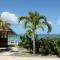 Charmant en bord de plage - Anse Marcel 
