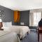 Travelodge by Wyndham Edmonton West - Edmonton