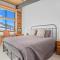 Heated Pool and Hot Tub, Ski In, Ski Out, Top Level Unit, -Remodeled Fall 2022- - Стімбоут-Спрінгс