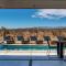 W House Luxe Near Park Heated Pool & Spa - Joshua Tree