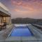 W House Luxe Near Park Heated Pool & Spa - Joshua Tree