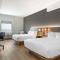 Comfort Inn & Suites Newark Liberty International Airport