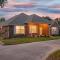 Impressive 5BR 3,5BA Holiday Home with Pool, Game Room & Cinema Room