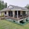 Lovely modern 2 bed villa
