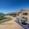 Lakeside Hilltop Retreat with Amazing Pool and Spa - Lakeside