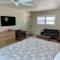 Sunshine Island Inn - Adults only