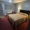 Pratt Budget Inn