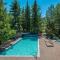 Red Pine Mountain Retreat steps from the Cabriolet
