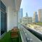 First Line Canal View Studio with Balcony MAX 4 Pax - Dubaj