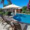 UzHan Beach Hotel - 比泰兹
