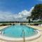Windsor Lodge Unit 5 close to the beaches Siesta Key - Osprey