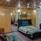 Houseboat Karima palace