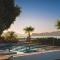Seaview Garden Villa - Heated Pool & Sauna