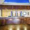Tropical 1BD vacation condo in beautiful resort setting with pool amenities to enjoy - شاطئ أورموند
