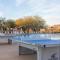 Beautiful Studio Apt in a great resort setting with fountains, courtyards, and pool with bar - Peoria