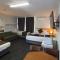 Silver Oaks Motel