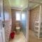 Super Wonderful 5 bedrooms with Bathroom Villa Marion Tomohon