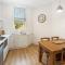 Little Hopwood Apartment No1