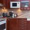 Luxe 3 Bd Penthouse 5 Min from Drosia Square - Drosia