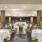 Crowne Plaza Toronto Airport by IHG