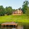 Lakefront Gladewater Retreat with Dock and Hot Tub! - Gladewater