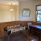 Cozy 3BR Dog-Friendly Cabin- Level 2 EV Chgr