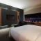 Le Germain Hotel Maple Leaf Square
