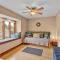 mountain cabin in Lake harmony - walk or drive to BB SKI and Lake, JACK FROST Ski mts with POOL, BEACH, LINENS, TOWELS, HOTTUB, GAMES, GRILL - Lake Harmony