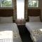 Willow Tree Luxury Lodge with Private Hot-Tub and Garden only 6 Miles to York - Wilberfoss