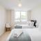 Modern Comfort flat Town Centre up to 8 people - Stevenage