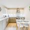 Modern Comfort flat Town Centre up to 8 people - Stevenage