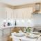 Modern Comfort flat Town Centre up to 8 people - Stevenage