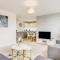 Modern Comfort flat Town Centre up to 8 people - Stevenage