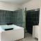 Les Loges des Coteaux - Loge 2 - Luxury lodges with jacuzzi - 布莱