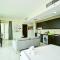 Luxury Escapes - Furnished studio with balcony in Royal Oceanic