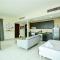 Luxury Escapes - Furnished studio with balcony in Royal Oceanic