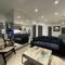 Reading's Lush Haven - 1BR 1BA - CHRL F14 - Reading
