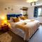Jasper, Unique Upside-Down Retreat with Stunning Rural Views - 达尔弗顿