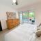 Spacious Apartment with Terrace, Pool and Beach Access