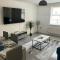 Tranquil Getaway in Steeple View, Basildon With Wi-Fi, Shops & Parking - Great Burstead