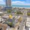 Luxury 8 BR 4 Ba - Just 1 block from the Beach! - 大西洋城