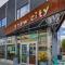 Modern Anchorage Getaway, Steps from Coastal Trail - 安克雷奇
