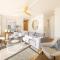 Villa Ellisa 4 beautiful unit with beautiful water views at Little Beach