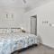 5 Min Walk to Beach, Sparkling Pool, Mins to Shops &outlet! 13 - Destin