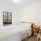 Darlana House - BYO Linen