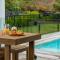 Oasis on Okaia - Kinloch